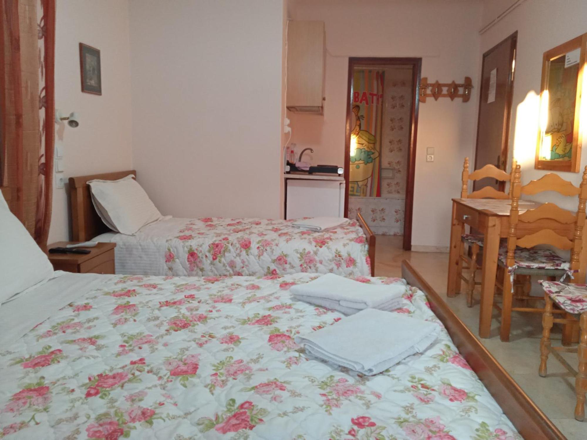 Dimitra Pentaliou Rooms Kamena Vourla Cameră foto
